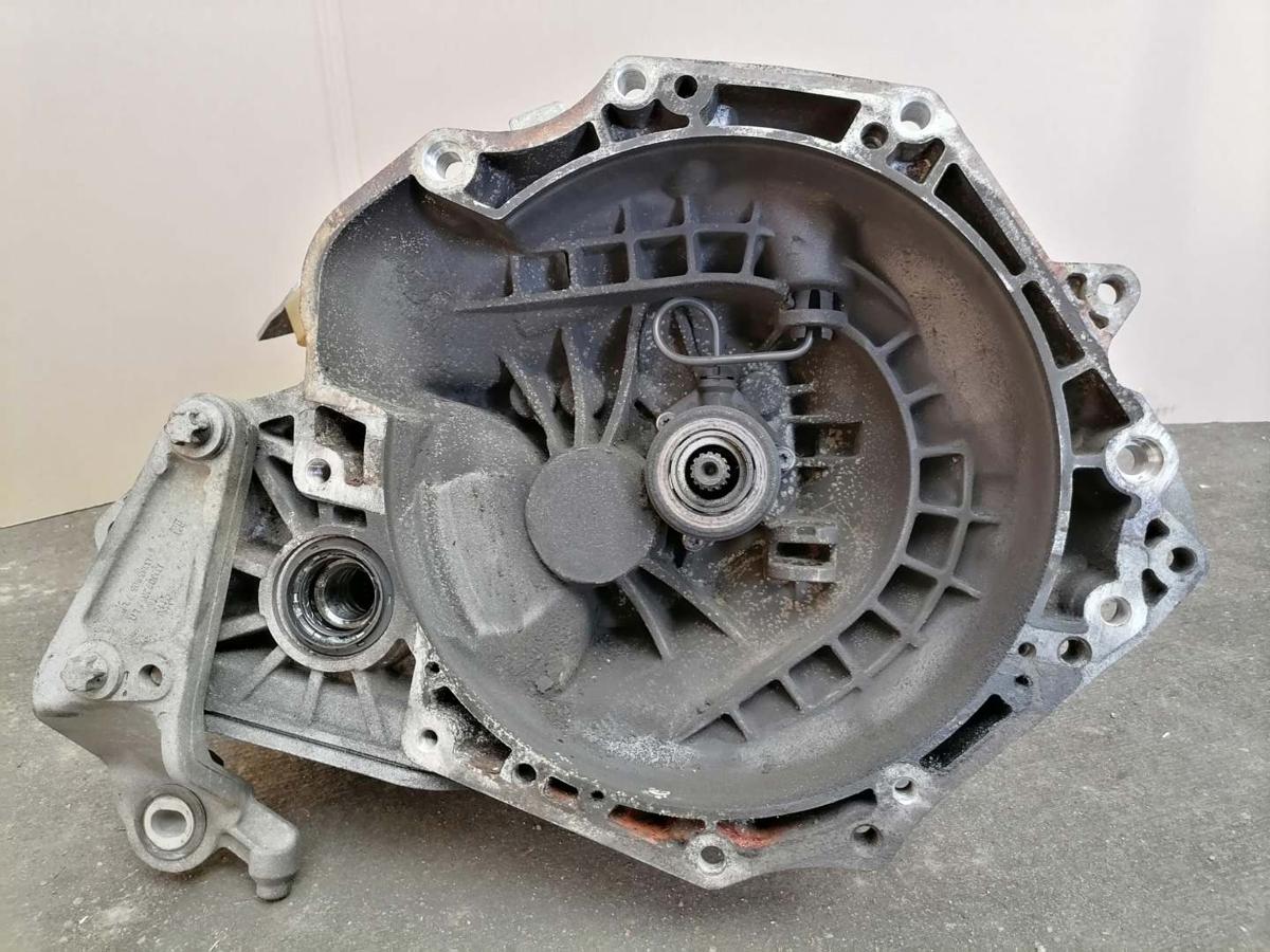 Opel Corsa D original ML5 5 Gang Schaltgetriebe 1.2 51kw BJ11